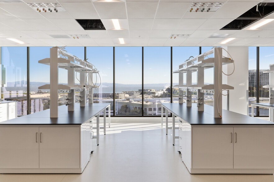 499 Forbes Blvd, South San Francisco, CA à louer - Photo intérieure – Image 3 sur 14