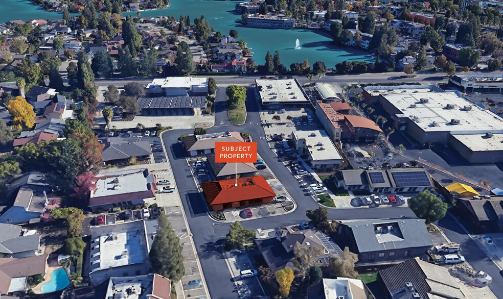 4557 Quail Lakes Dr, Stockton, CA à vendre - Photo de l’immeuble – Image 1 sur 5