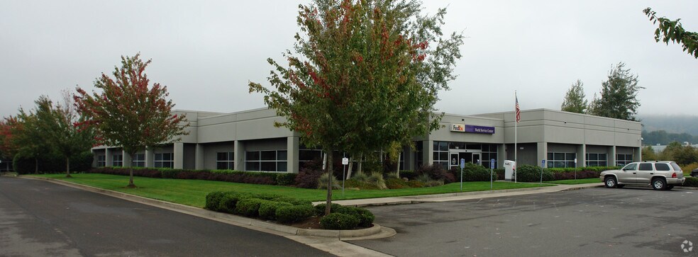 700 International Way, Springfield, OR à louer - Photo de l’immeuble – Image 3 sur 10