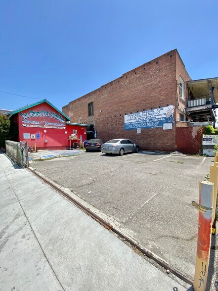 1900 E 1st St, Los Angeles, CA à louer - Photo de l’immeuble – Image 3 sur 4