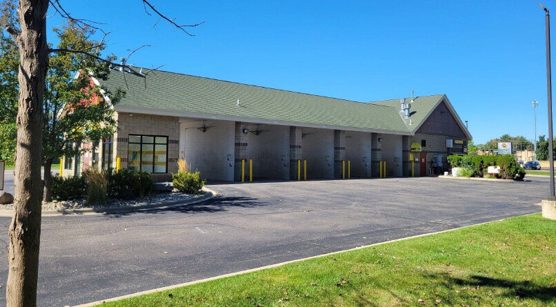 28800 Hayes Rd, Roseville, MI à vendre - Photo de l’immeuble – Image 2 sur 9