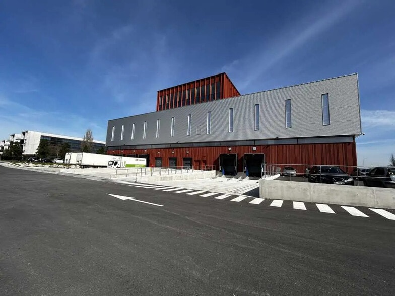 1 Rue De Chalon-Sur-Saone, Lyon à louer - Photo de l’immeuble – Image 1 sur 42