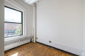 1916-1938 Park Ave, New York, NY à louer Photo intérieure– Image 2 sur 5