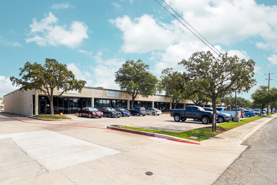 9901 Broadway St, San Antonio, TX à louer - Photo de l’immeuble – Image 1 sur 6