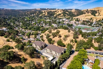 720 Shell Ave, Martinez, CA - Vue aérienne vue de carte - Image1