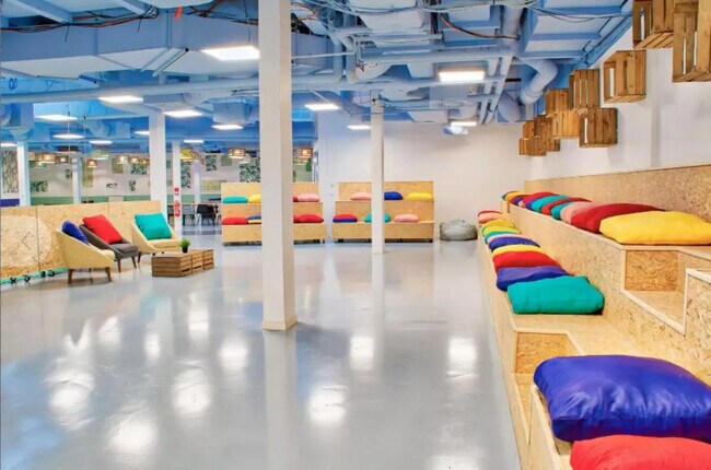 Plus de détails pour 10 Quai De La Charente, Paris - Coworking à louer