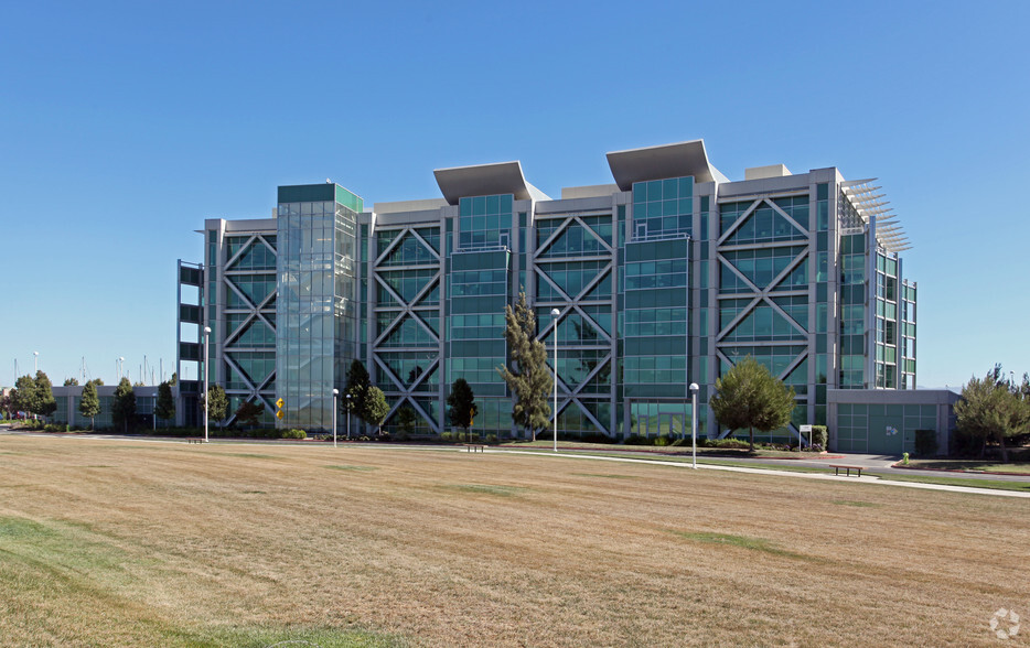 2000 Seaport Blvd, Redwood City, CA à louer - Photo de l’immeuble – Image 1 sur 20