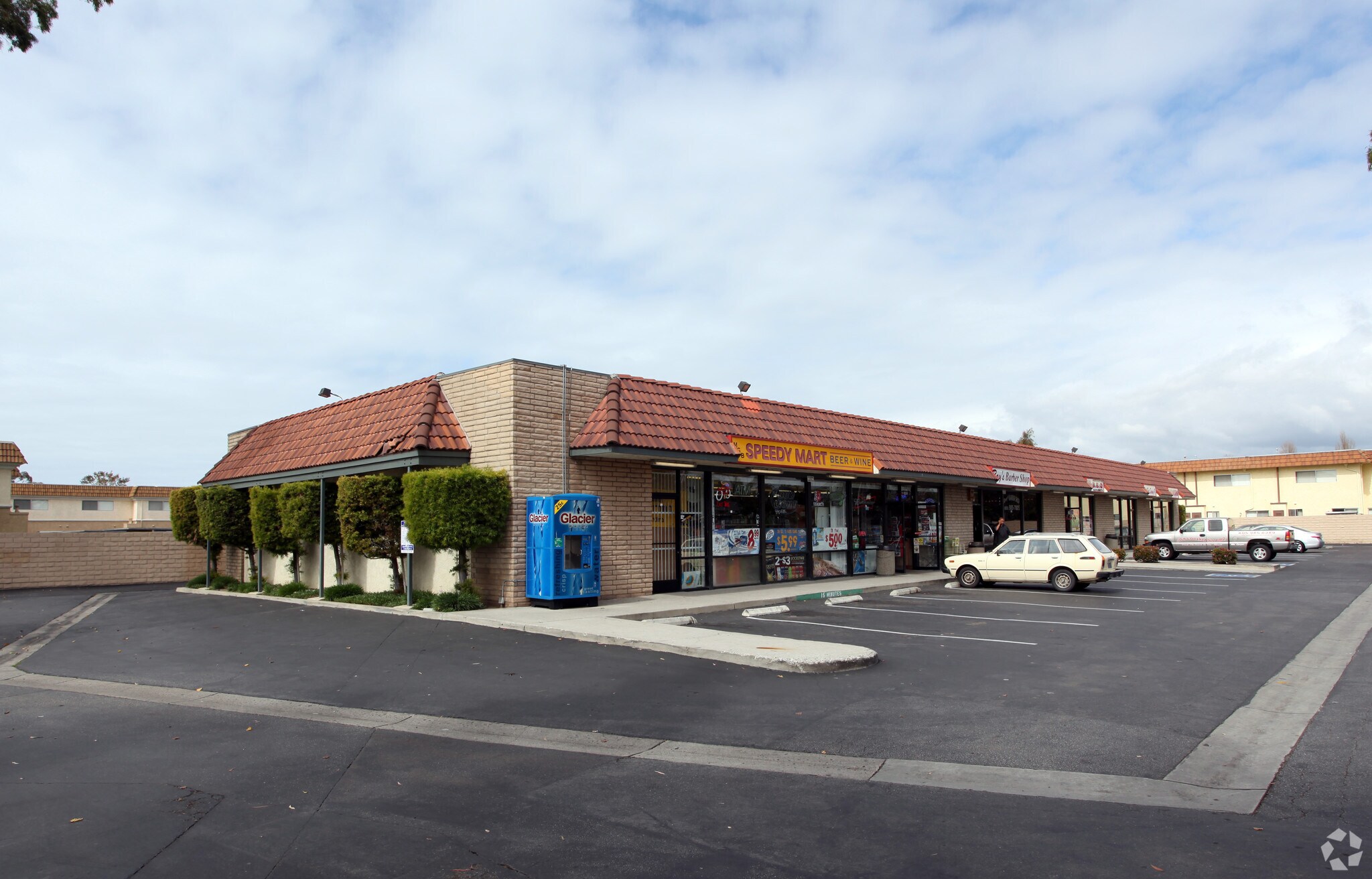 1041-1055 Patterson Rd, Oxnard, CA à louer Photo principale– Image 1 sur 10