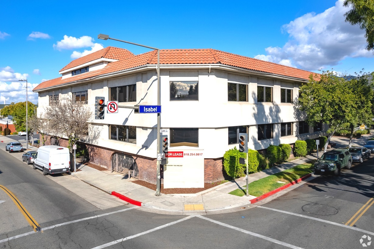 517 E Wilson Ave, Glendale, CA à louer Photo de l’immeuble– Image 1 sur 15