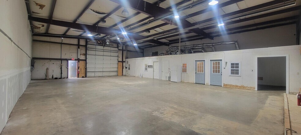 716 Kennedy St, Charlotte, NC à louer - Photo de l’immeuble – Image 2 sur 4