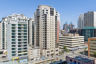 Plus de détails pour 683 10th St SW, Calgary, AB - Logement à vendre