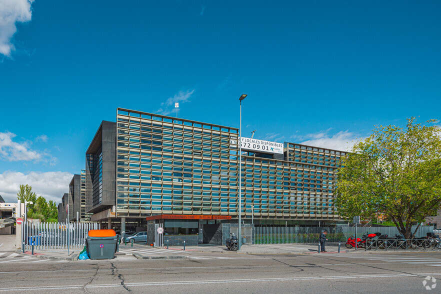 Avenida Industria, 4, Alcobendas, Madrid à vendre - Photo de l’immeuble – Image 3 sur 4