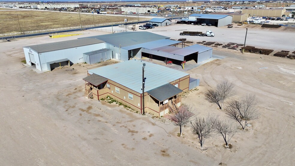 6000 N County Road 1150, Midland, TX à louer - Photo de l’immeuble – Image 2 sur 10