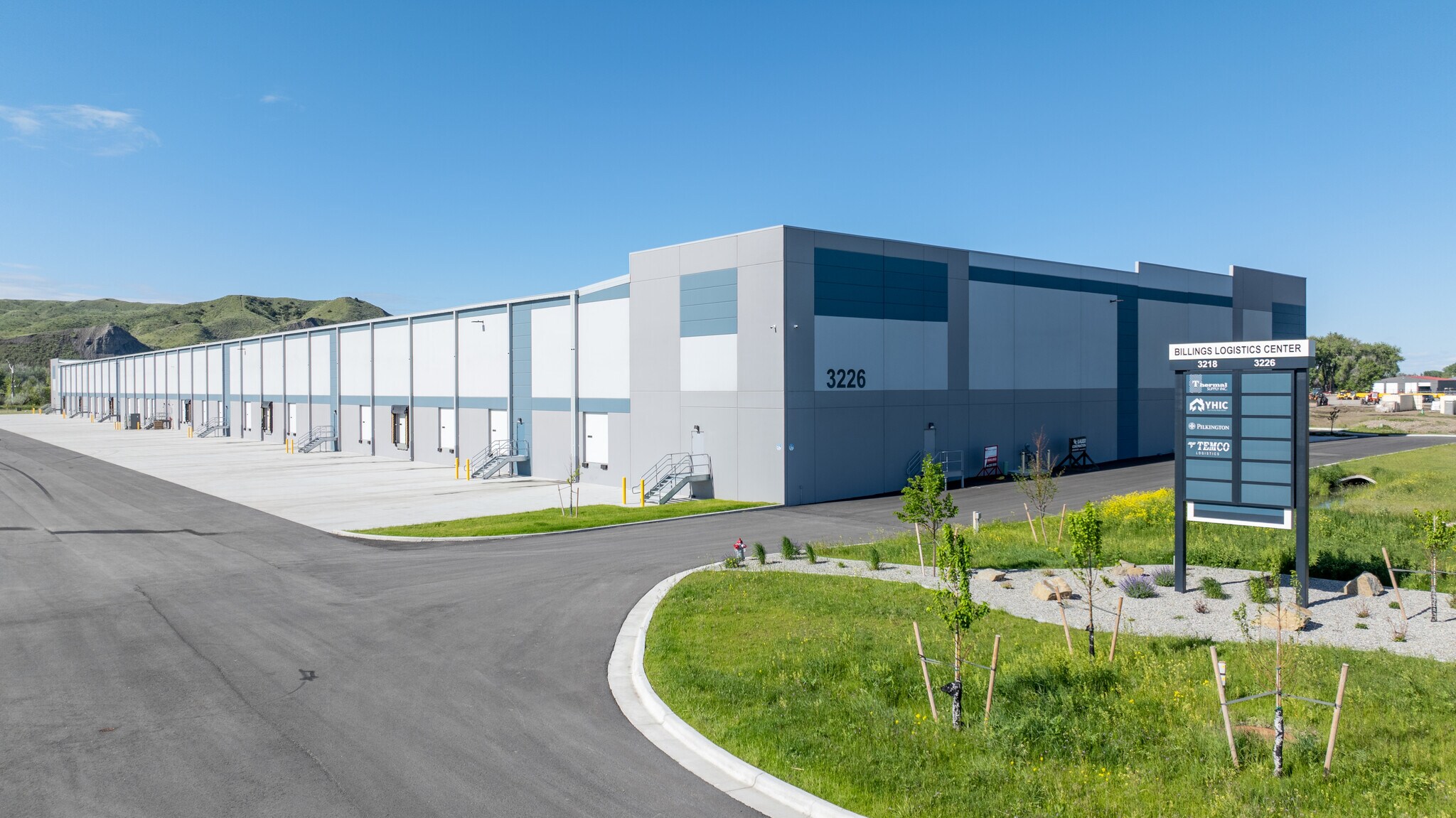 3218 S Frontage Rd, Billings, MT à louer Photo de l’immeuble– Image 1 sur 19