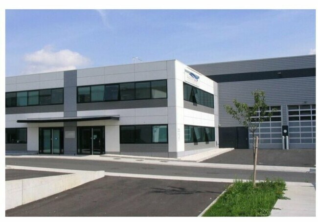 Plus de détails pour Industriel/Logistique à louer