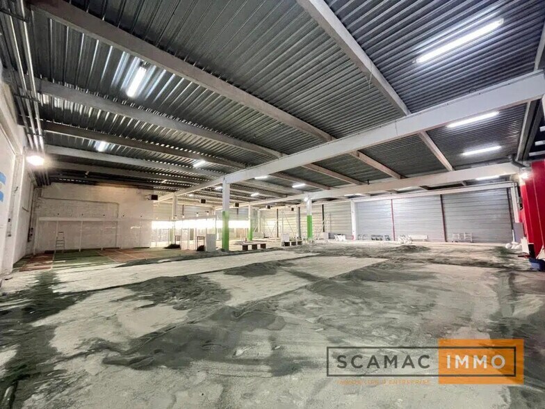 Industriel/Logistique dans Boissy-Saint-Léger à louer - Photo de l’immeuble – Image 1 sur 11