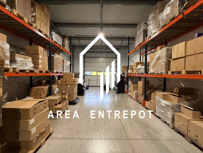 Plus de détails pour Local d'activités à louer