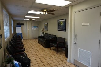 7550 N Dale Mabry Hwy, Tampa, FL à louer Photo intérieure– Image 1 sur 18