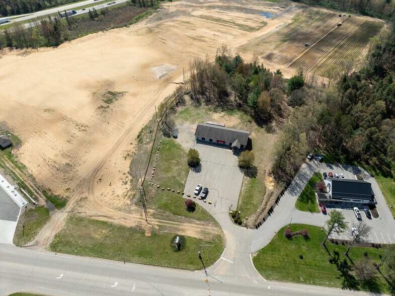 6398 Blue Star Hwy, Saugatuck, MI à vendre - Photo de l’immeuble – Image 3 sur 24