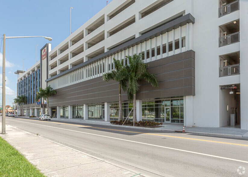 4-100 S Krome Ave, Homestead, FL à louer - Photo de l’immeuble – Image 2 sur 5