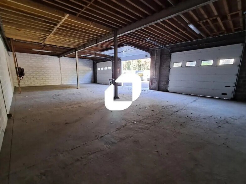 Local d’activités dans Fretin à louer - Photo intérieure – Image 1 sur 6