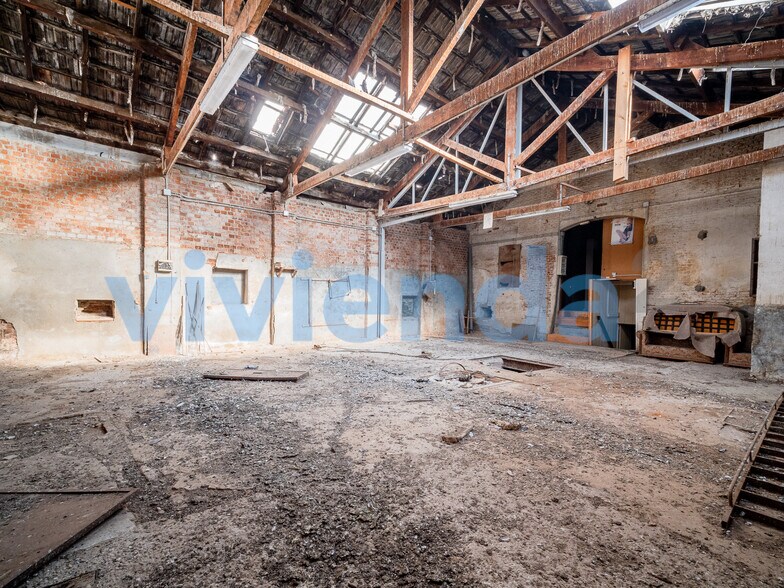 Immeuble residentiel dans Madrid, Madrid à vendre - Photo intérieure – Image 2 sur 20