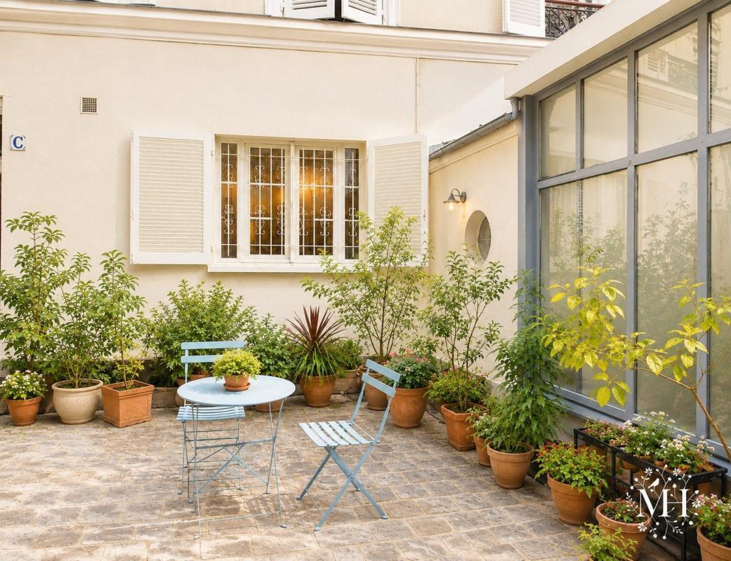 102 Rue Caulaincourt, Paris à vendre Photo de l’immeuble– Image 1 sur 10