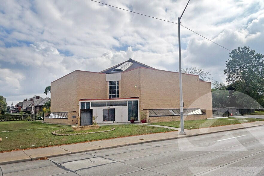9760 Woodward Ave, Detroit, MI à vendre - Photo principale – Image 1 sur 1