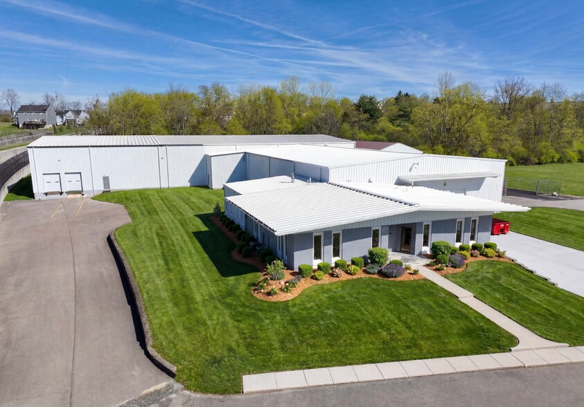 360 Harmon Ave, Lebanon, OH à louer - Photo principale – Image 1 sur 1