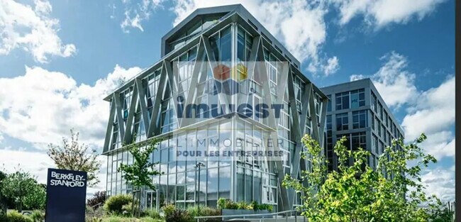 Plus de détails pour Bureau à louer