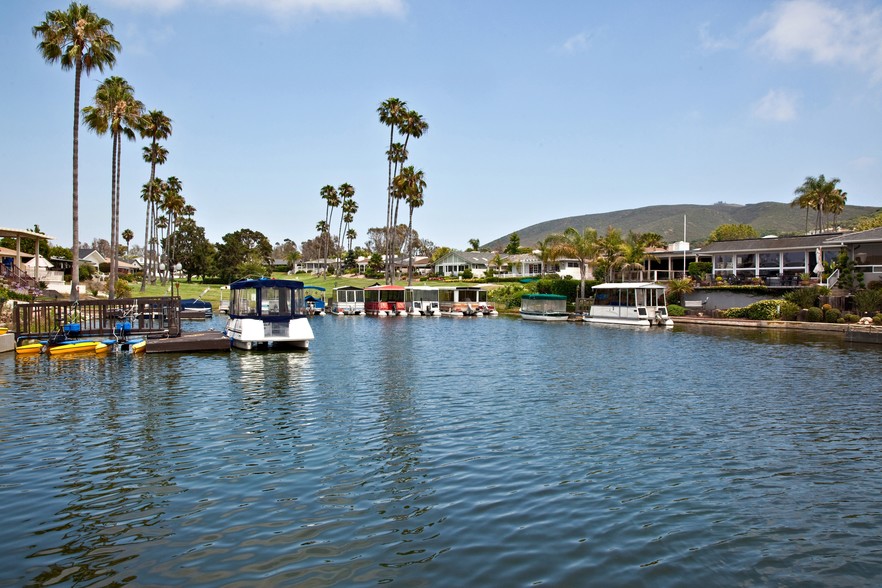 1635 Lake San Marcos Dr, San Marcos, CA à louer - Photo de l’immeuble – Image 3 sur 7