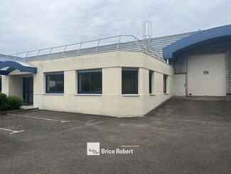 Plus de détails pour 5 Chemin Du Favier, Saint-Genis-Laval - Bureau, Local d'activités à louer
