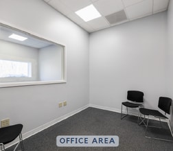 153 S Main St, Newtown, CT à louer Photo intérieure– Image 2 sur 4