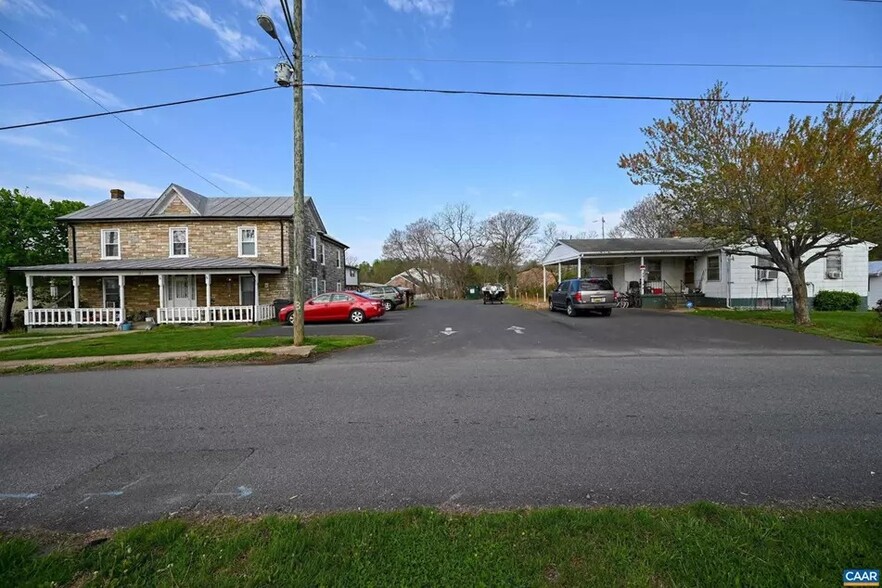Ford Ave portefeuille de 2 biens à vendre sur LoopNet.fr - Photo de l’immeuble – Image 2 sur 46