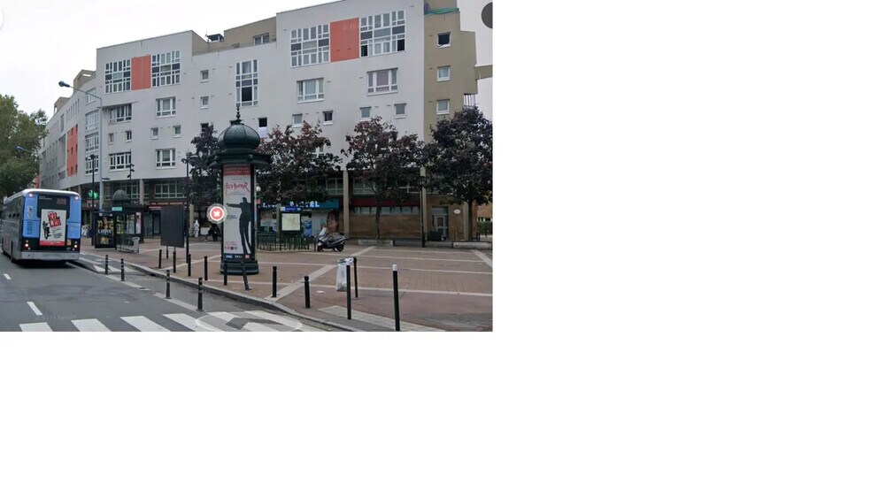 13 Place Des Pianos, Saint-Denis à louer - Photo de l’immeuble – Image 3 sur 5