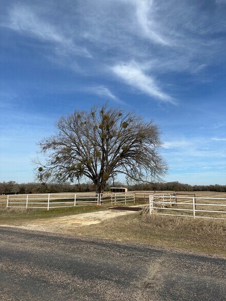 873 Anderson, Whitesboro, TX à louer - Photo de l’immeuble – Image 3 sur 5