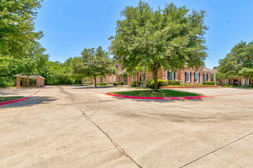 2485 E Southlake Blvd, Southlake, TX à louer - Photo de l’immeuble – Image 2 sur 10