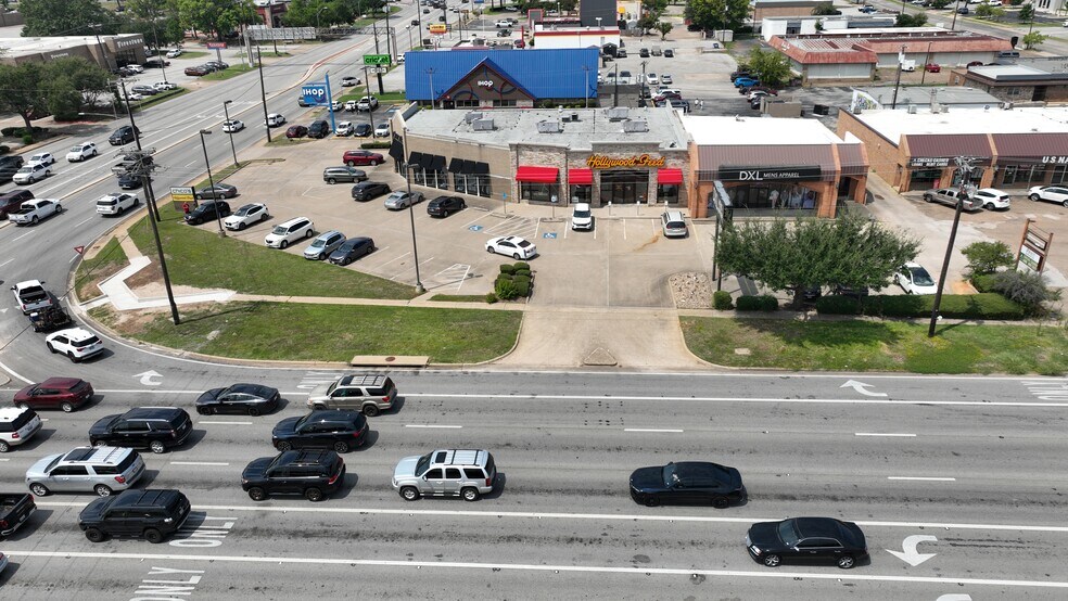 4249 S Broadway Ave, Tyler, TX à vendre - Photo principale – Image 1 sur 6