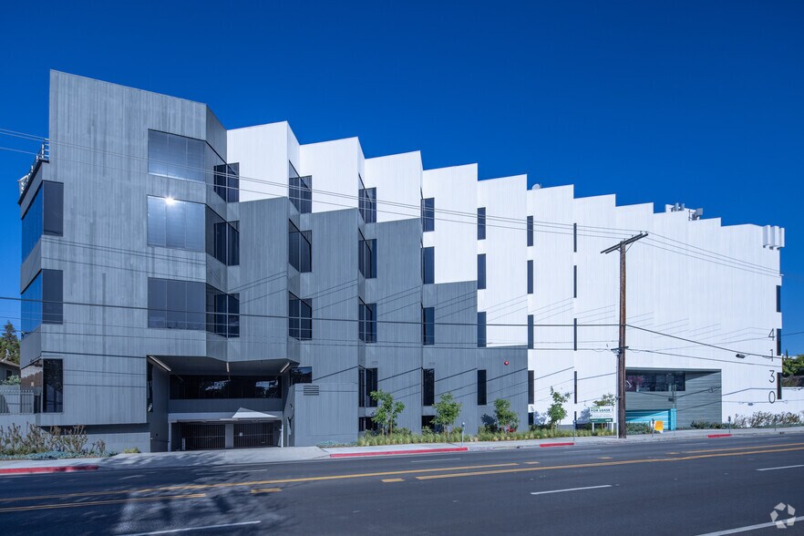 4130 Cahuenga Blvd, Toluca Lake, CA à vendre - Photo de l’immeuble – Image 3 sur 43