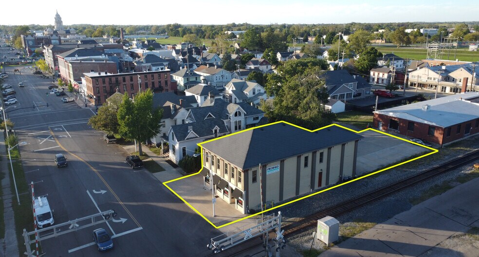 221-225 E Main St, Troy, OH à louer - Photo de l’immeuble – Image 2 sur 10
