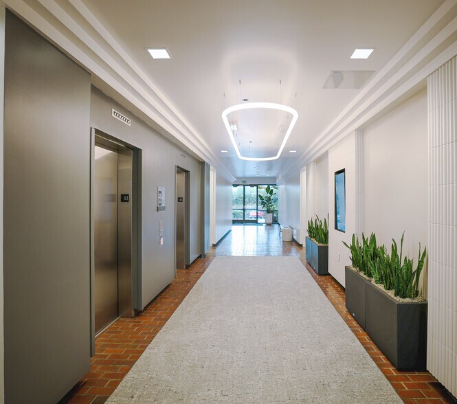 1900 McCarthy Blvd, Milpitas, CA à louer - Hall d’entrée – Image 3 sur 17