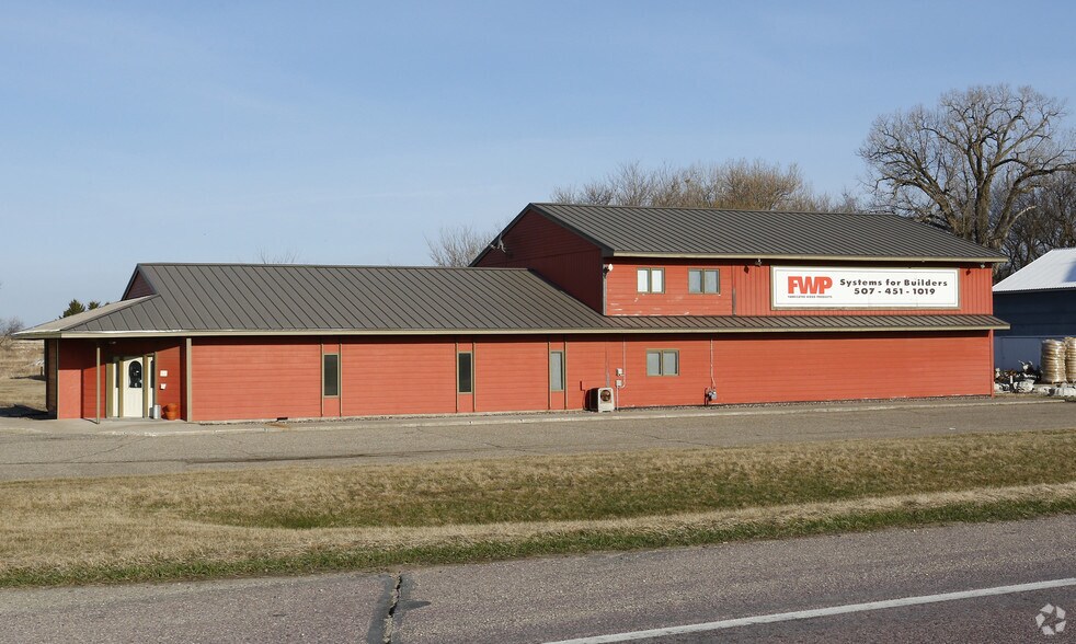 6150 W Frontage Rd, Medford, MN à vendre - Photo de l’immeuble – Image 2 sur 13
