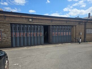 Plus de détails pour Upper High St, Taunton - Local d'activités à louer
