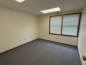 1345 W Mason St, Green Bay, WI à louer Photo intérieure– Image 1 sur 7