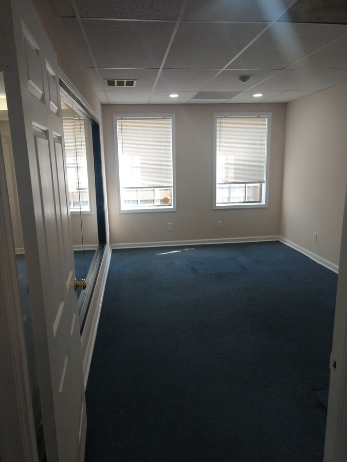 8607-8609 2nd Ave, Silver Spring, MD 20910 - Lot 305-A -  - Photo intérieure - Image 1 of 5