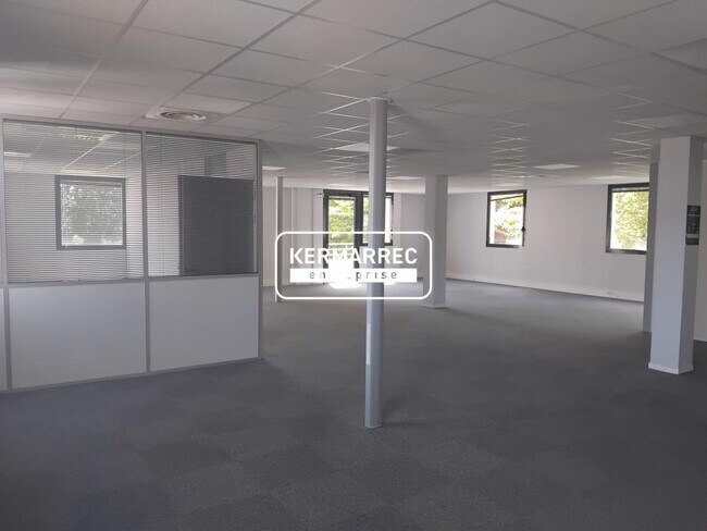 Plus de détails pour Bureau à vendre