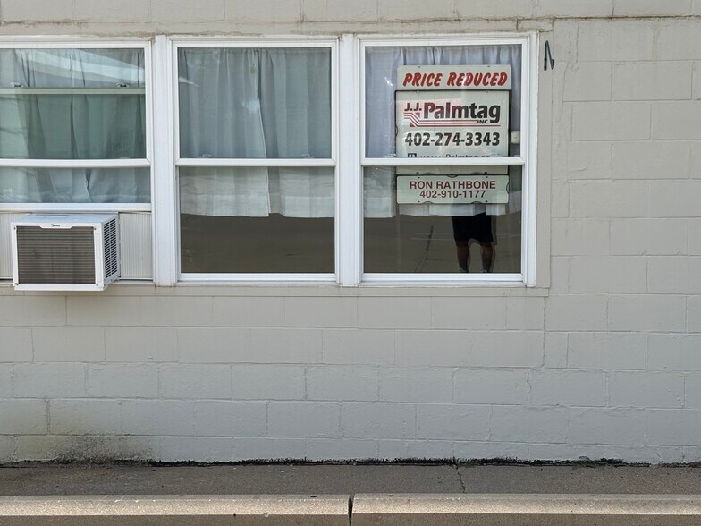 833 Nemaha St, Humboldt, NE à vendre - Photo de l’immeuble – Image 3 sur 29