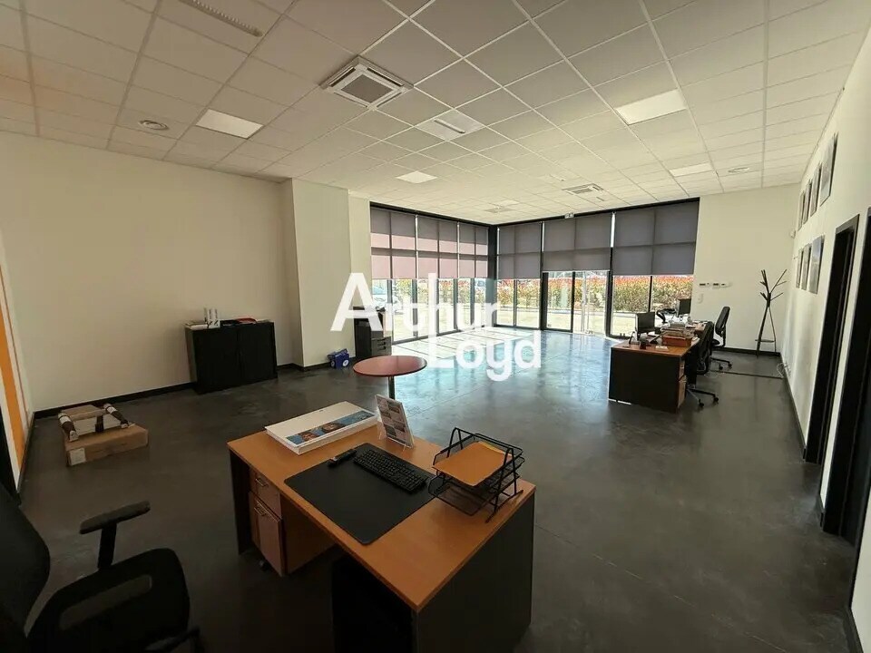 Local commercial dans Fréjus à louer Photo intérieure– Image 1 sur 11