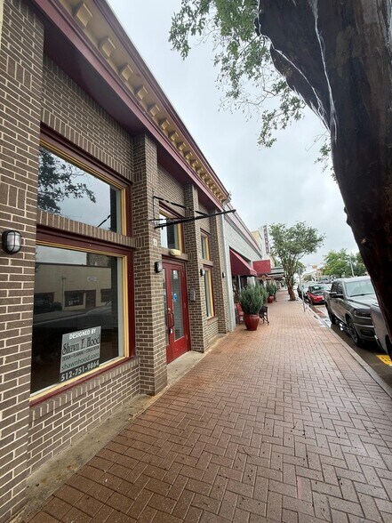 820 S Austin Ave, Georgetown, TX à vendre - Photo de l’immeuble – Image 1 sur 8
