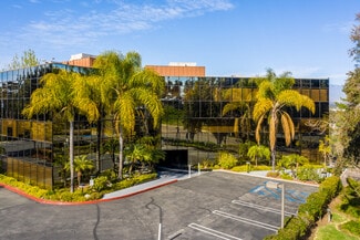 Plus de détails pour 23201 Mill Creek Dr, Laguna Hills, CA - Bureau à louer
